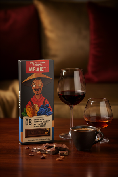 Mr.Viet MILK CHOCOLATE ALMOND & RAISIN(80g)