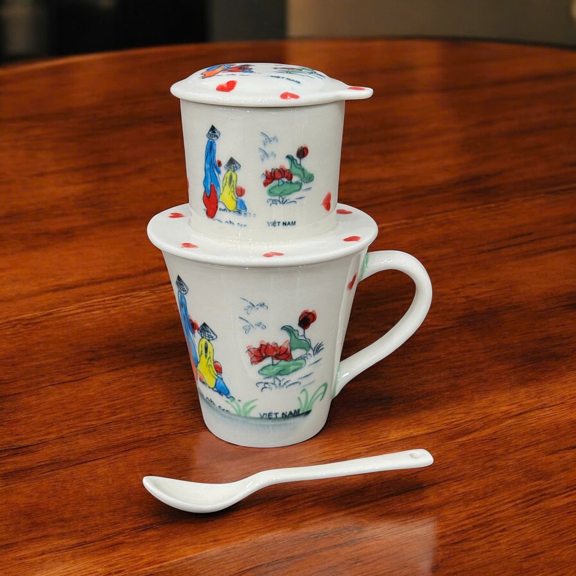 PHIN陶器製コーヒーフィルター 青いアオザイと蓮の休息 - node.